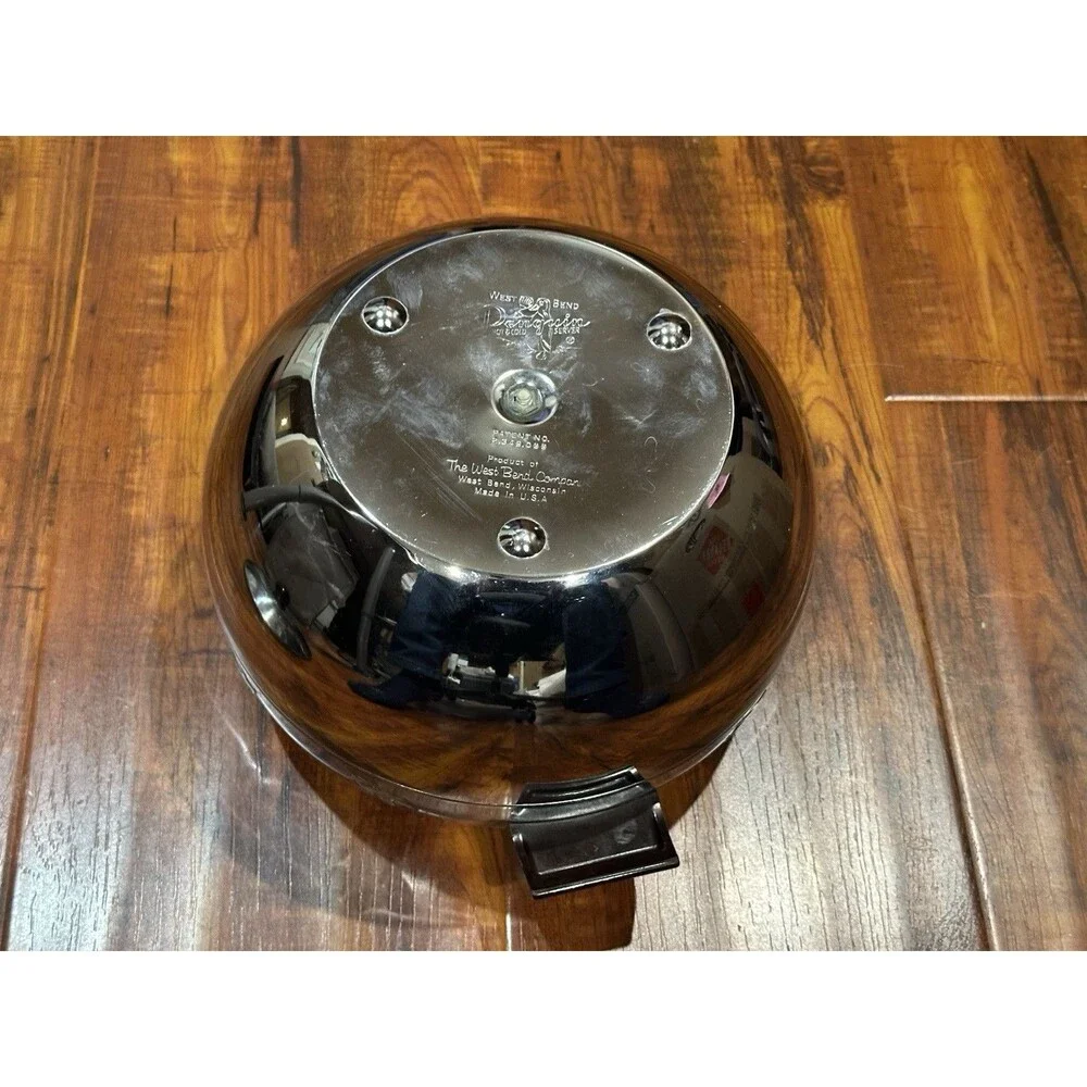MCM West Bend PENGUIN Ice Bucket Hot & Cold Server with Lid Bakelite Handles EUC